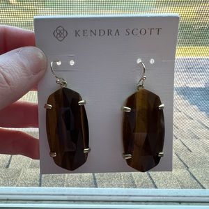 Kendra Scott Esme earrings